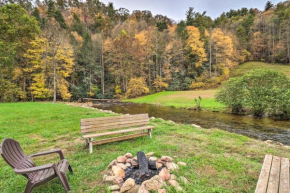 Riverfront Hideaway with Mtn Views in Marshall!